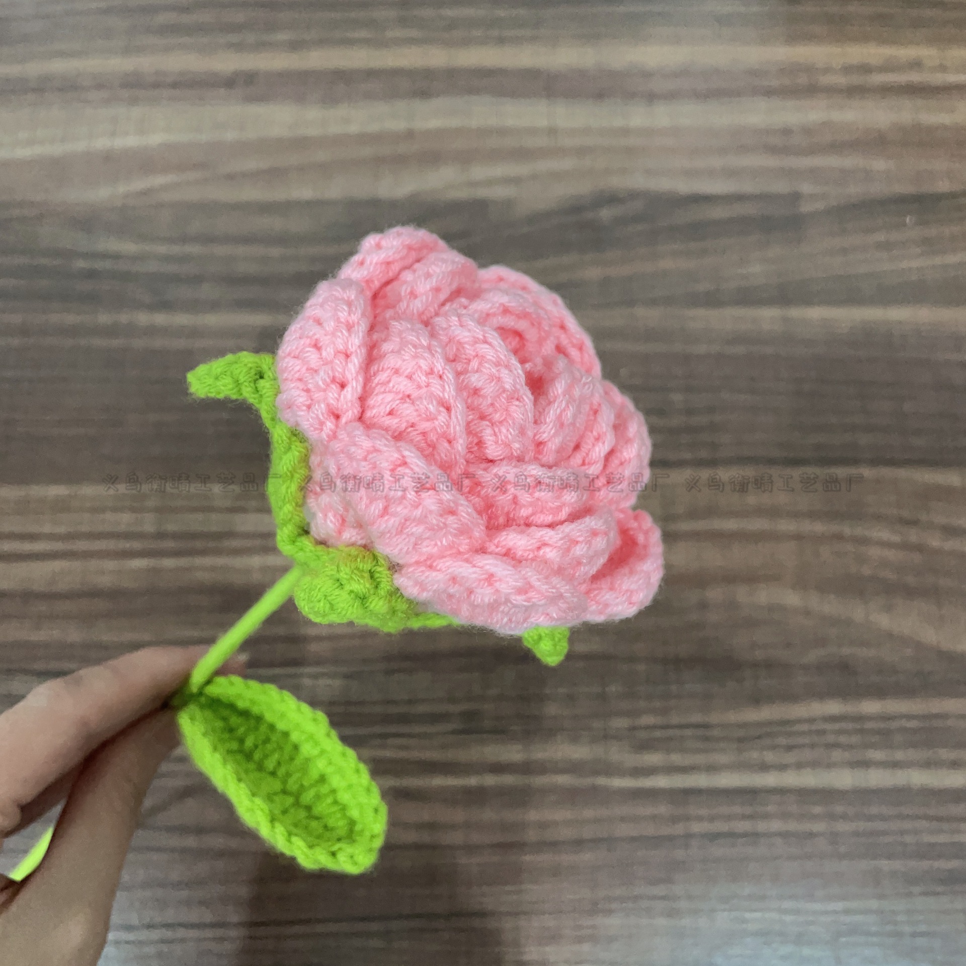 Lily tejido a mano acabado rosa Lily Tulip flor artificial lana ramo regalo