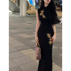 2025年秋夏季新款新中式长款女连衣裙绣花改良旗袍 尊为金竹