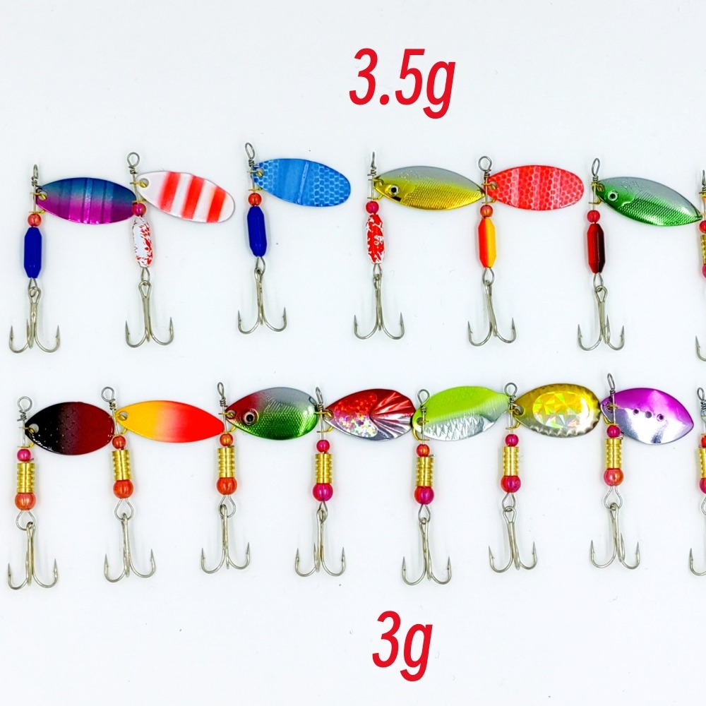 30 compuesto de lentejuelas de metal giratorio traje de color en forma de pez Placa de hierro tres ganchos de pesca combinación Luya cebo falso