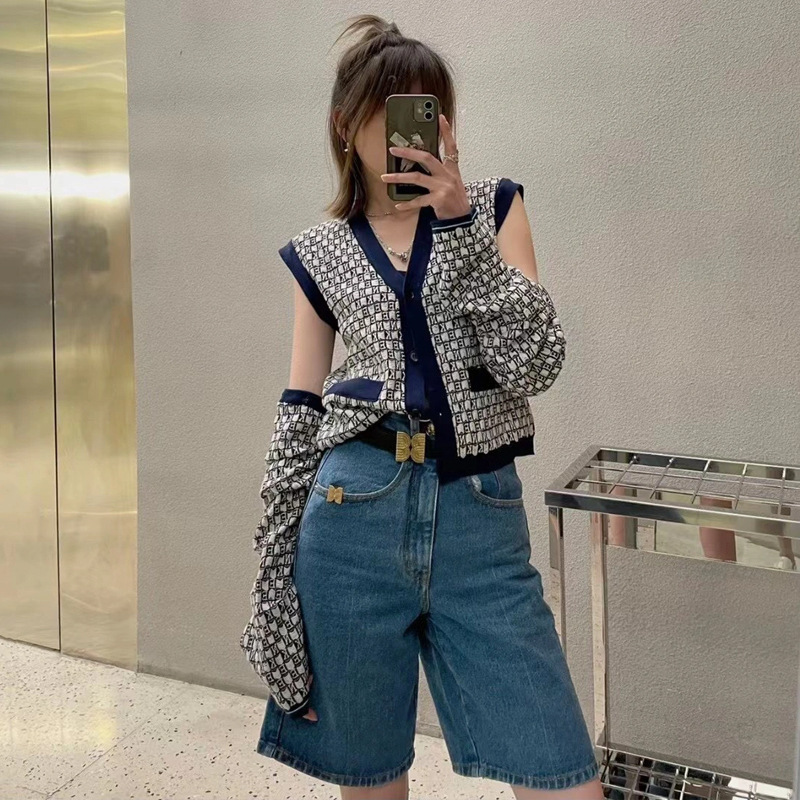 [Clearout No Returns or Exchanges] Denim Shorts Quarter Pants with Back Slit Straight-Leg Leg Loose High Waist Retro Medium Pants for Women