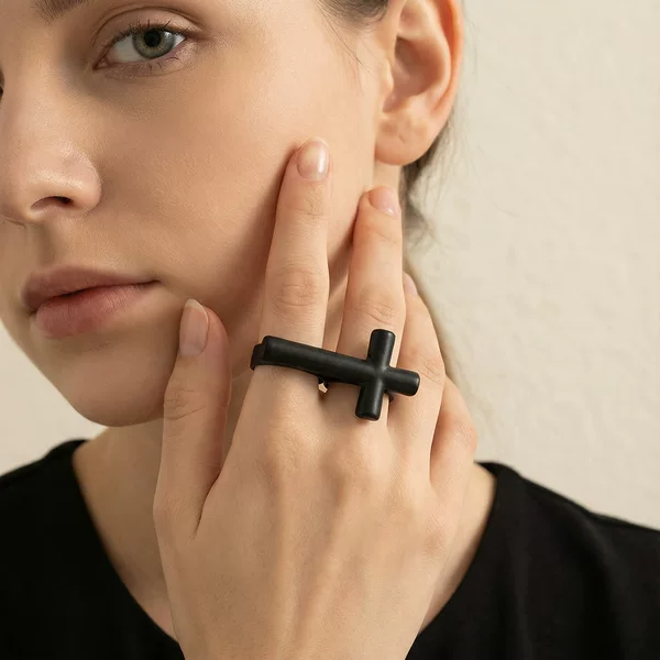 European and American Fashion Jewelry Wholesale Double Circle Double Finger Ring Cross Retro Old Style Personalized Hot Selling Men's and Women's Hand Accessories
