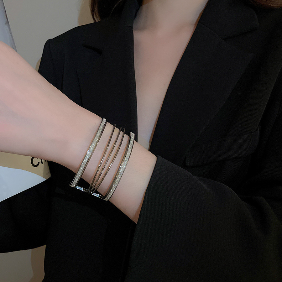 Exaggerated Geometric Metal Bracelet Circular Link Fashion Style_voghion.com