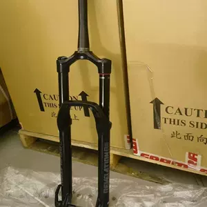 Speedlink Rockshox 27,5-дюймовый воздушный давление, поглощающий переднюю вилку.