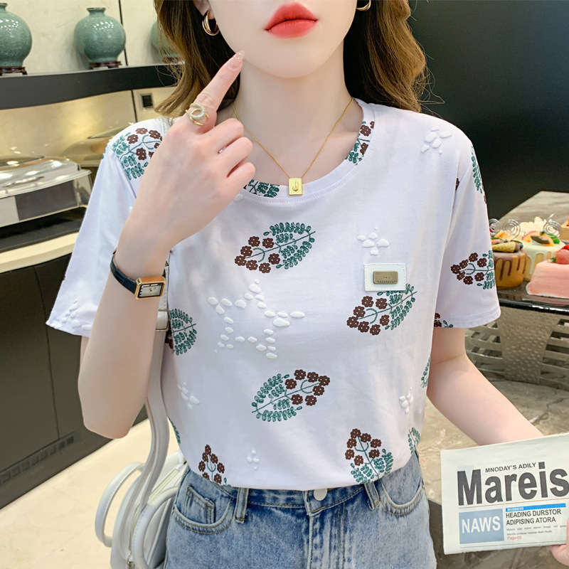 European Station Short-sleeved Women's Summer Dress Western Style White Hollow-out Design Sense Wide Loose Shoulder T-shirt Middle-aged Mother's Top