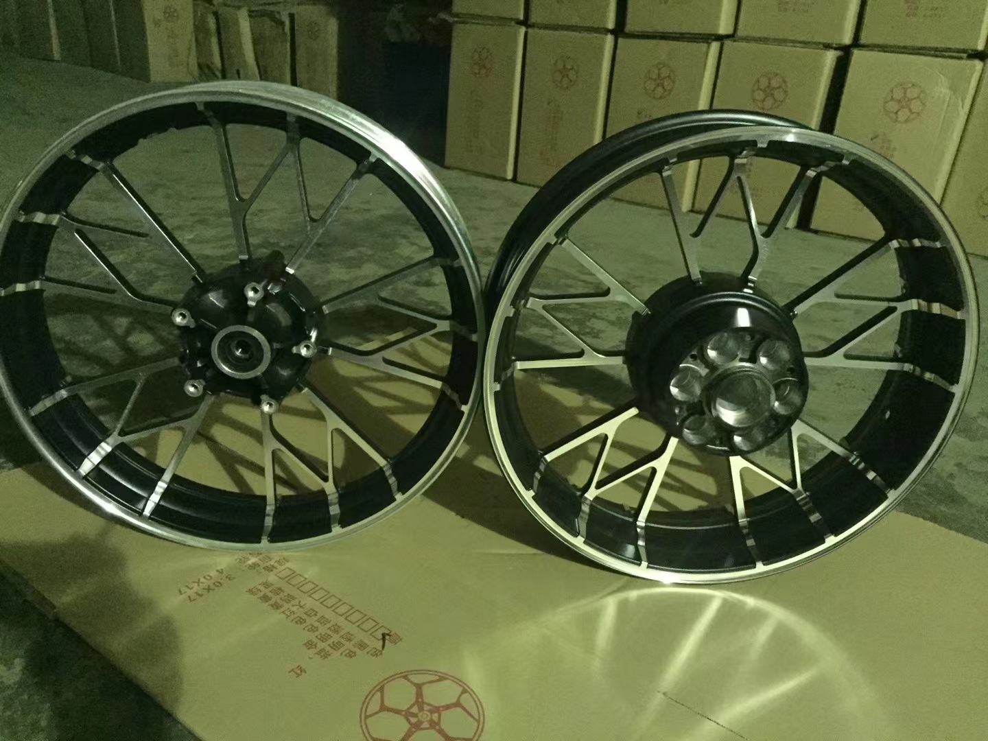 Horizon little Ninja aluminum wheel fujianglong Northern Lights motorcycle sports car 17-inch double disc brake front and rear hub steel ring