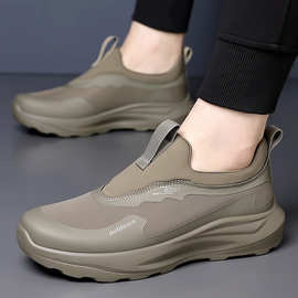 男鞋2025秋冬新款一脚蹬时尚休闲鞋男士户外软底潮流运动跑步鞋