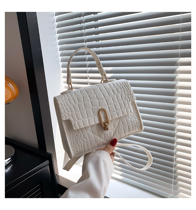 Solid Color Pattern Women's Medium Felt Solid Color Streetwear Flip Cover Handbag
