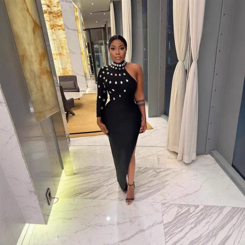 European and American Cross-Border Light Luxury Round Neck Rhinestone One-Shoulder Long-Sleeve Leg-Revealing Bandage Dress Banquet Bandage Dress Evening Dress