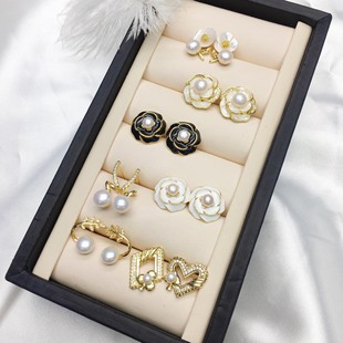 Studio Buoyancy Net Red Fashionable Hot Push Camellia Poker 14K Gold-injected tian Ran Freshwater Pearl Earrings