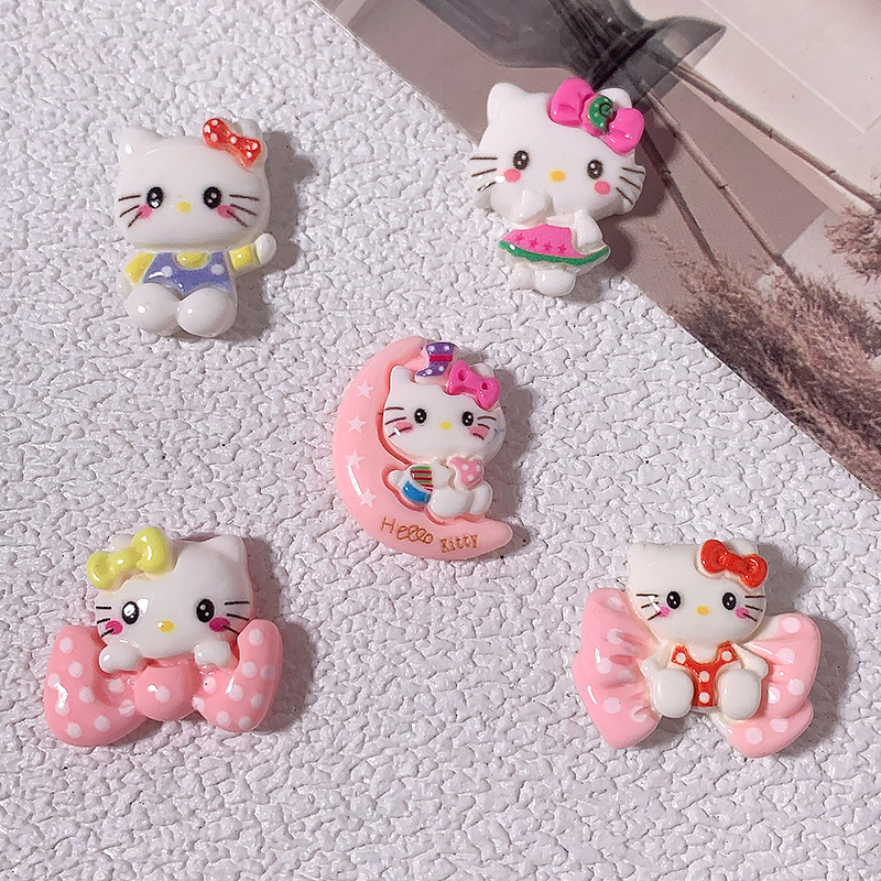 Nuevos accesorios de resina de gato de dibujos animados KT pegamento de crema casero diy clips de pelo para niños botones de zapatos parches de belleza