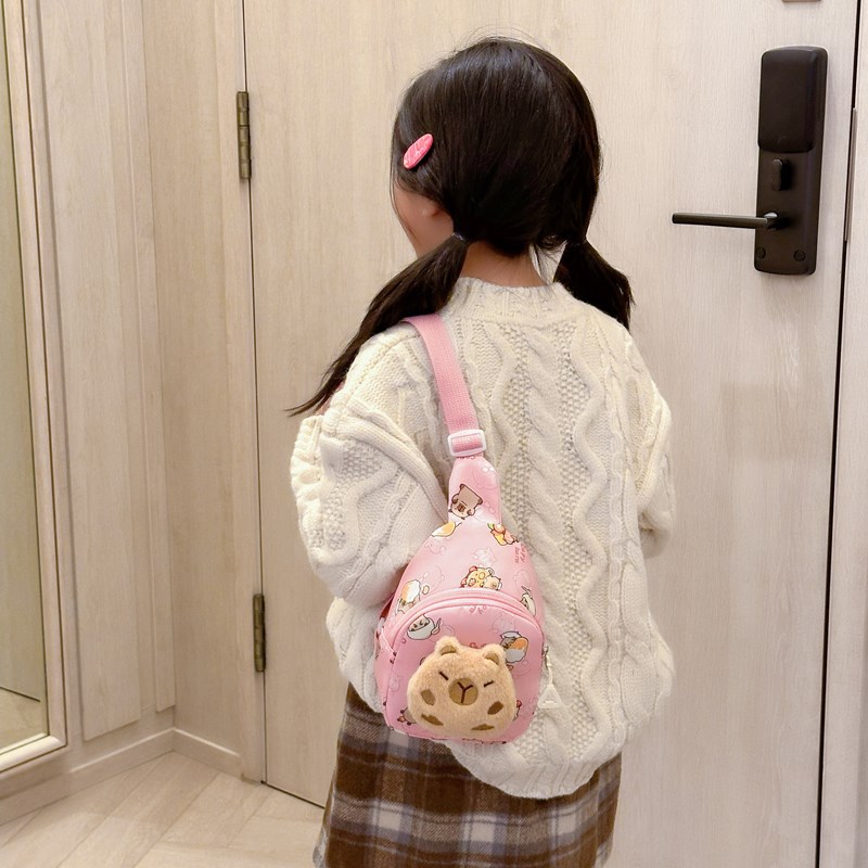 Bolsos japoneses para niños y niñas lindos muñecas de peluche Capibala baby mochila 2025 nuevo bolso para niños