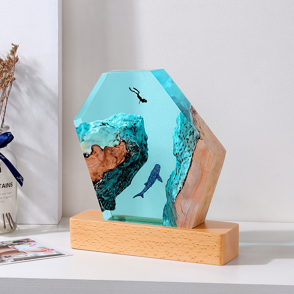 Ocean Karst Cave Whale Diver Desktop Decoration Creative Lamp Holders Solid Wood Resin Nightlight Birthday Gift Jewelry