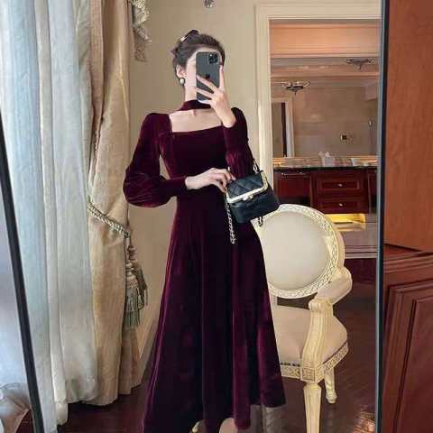 New Style 2022 Early Autumn and Winter Elegant Celebrity Dress Women's Retro Red Square Neck Gold Velvet Dress