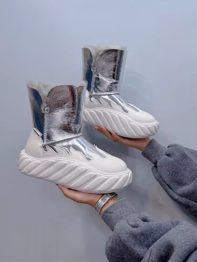 Snow Boots