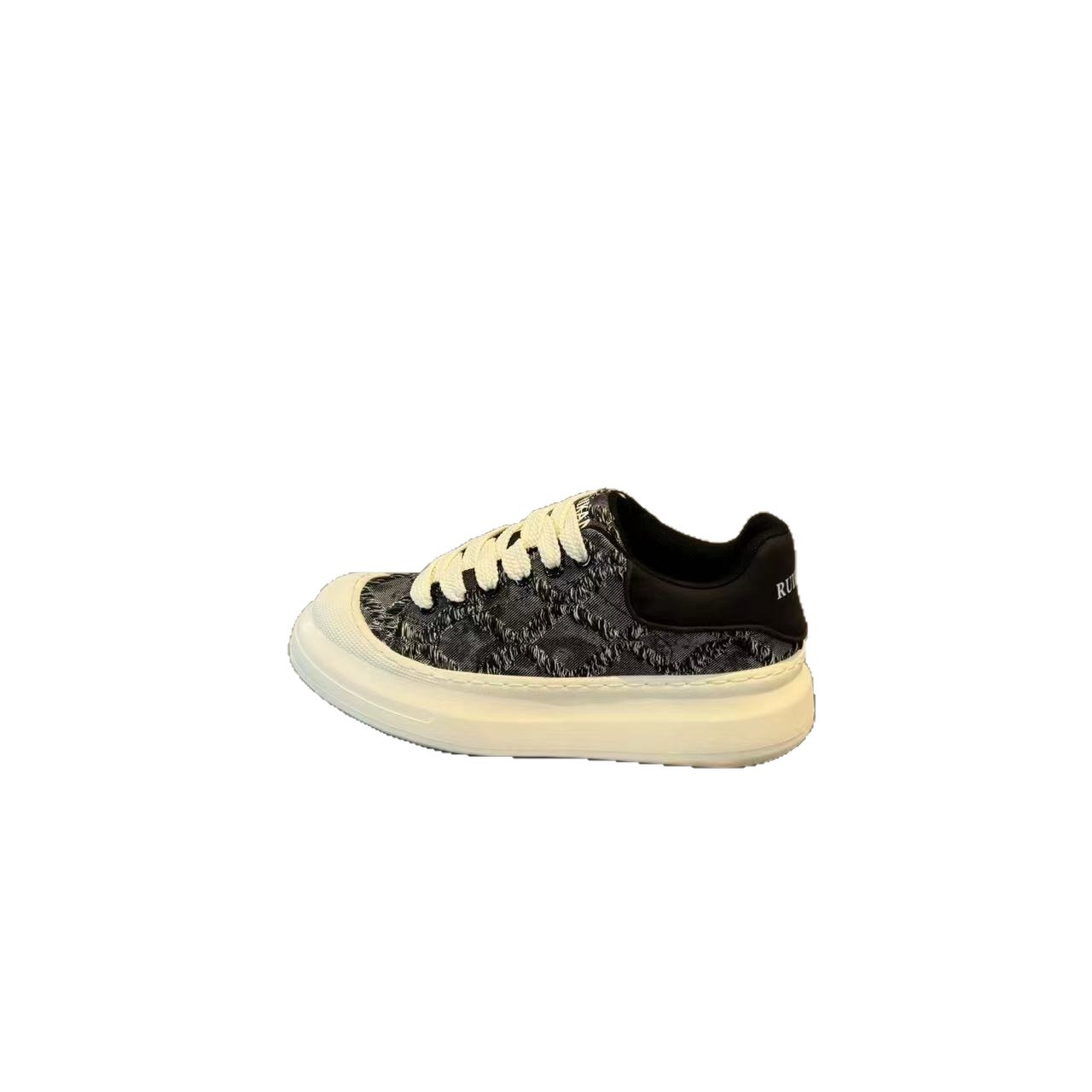 Men's Shoes 2026 Spring New Style Knitted Fabric Lightweight Soft Thick Sole Trendy Versatile Breathable Sports Casual_vogvips.com