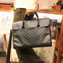 热销香港代购时尚格子手提包商务公文包横款电脑包斜挎单肩包男ァ