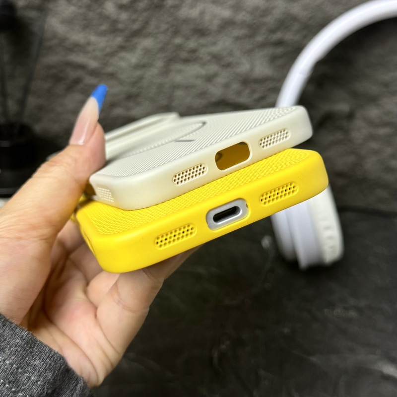 网壳散热适用苹果17细圈磁吸手机壳iPhone16Promax磨砂肤感防摔壳|undefined