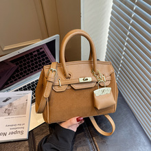 �͹�ĥɰ�K���2025�＾�¿��������Ƥ�q�μ��ֱ��ͬ��б���Ů