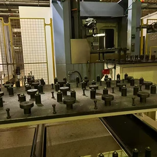 出售二手斗山HP-5500卧式加工中心主轴转速10000
