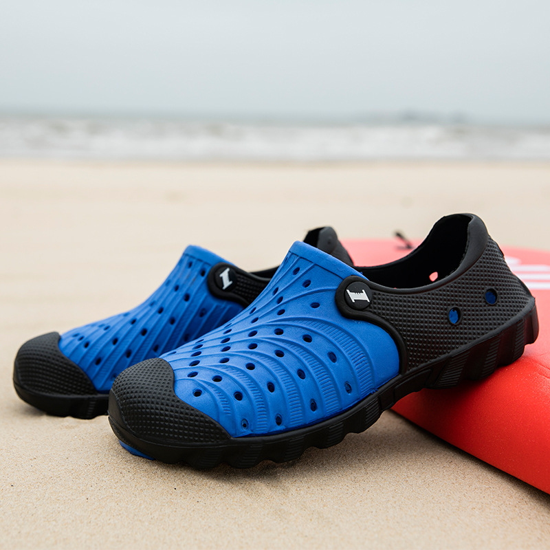 Sandalias Baotou transfronterizas nuevos zapatos casuales al aire libre ligeros y transpirables de verano para hombres, zapatos de playa, zapatos huecos, hombres