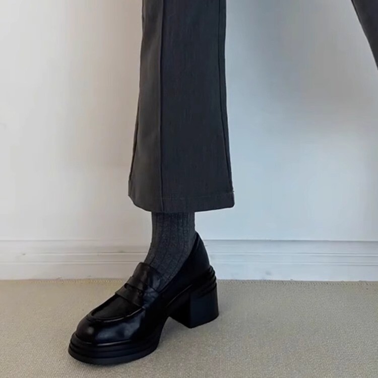 Sheepskin version ~ thick-soled high-heeled round-toed loafers women's British one-step commuter shoes versatile thick-heeled small leather shoes