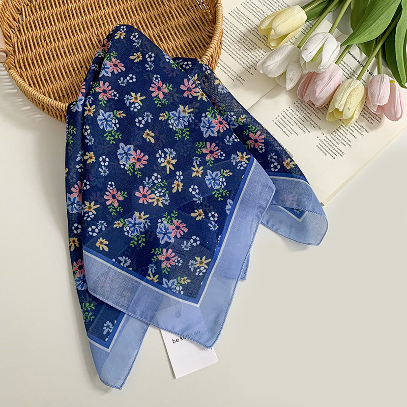 Pañuelo floral, estilo pastoral femenino de verano, nuevo estilo, bufanda fresca, bufanda de seda, bufanda cuadrada pequeña, bufanda de cuello de sentido avanzado