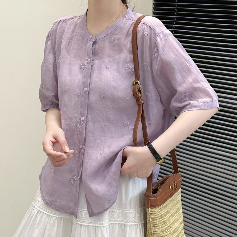 Solid shirt with a round collar