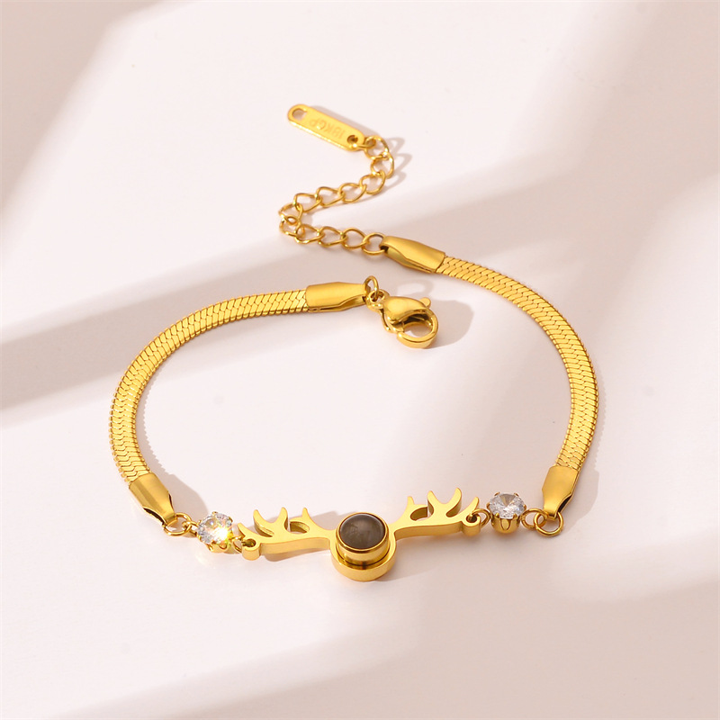 Antlers Pattern Women'S Gender Fashion Antlers Titanium Steel Plating Artificial Gemstones Bracelets 1 Piece