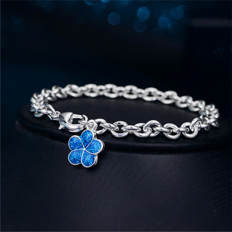 Sweet Five-Petal Flower Opal Pendant Bracelet, Personalized Charm, Smart Plum Blossom Women's Silver Bracelet, Simple Hand Jewelry Sweet Five-Petal Flower Opal Pendant Bracelet, Personalized Charm, Smart Plum Blossom Women's Silver Bracelet, Simple Hand Jewelry