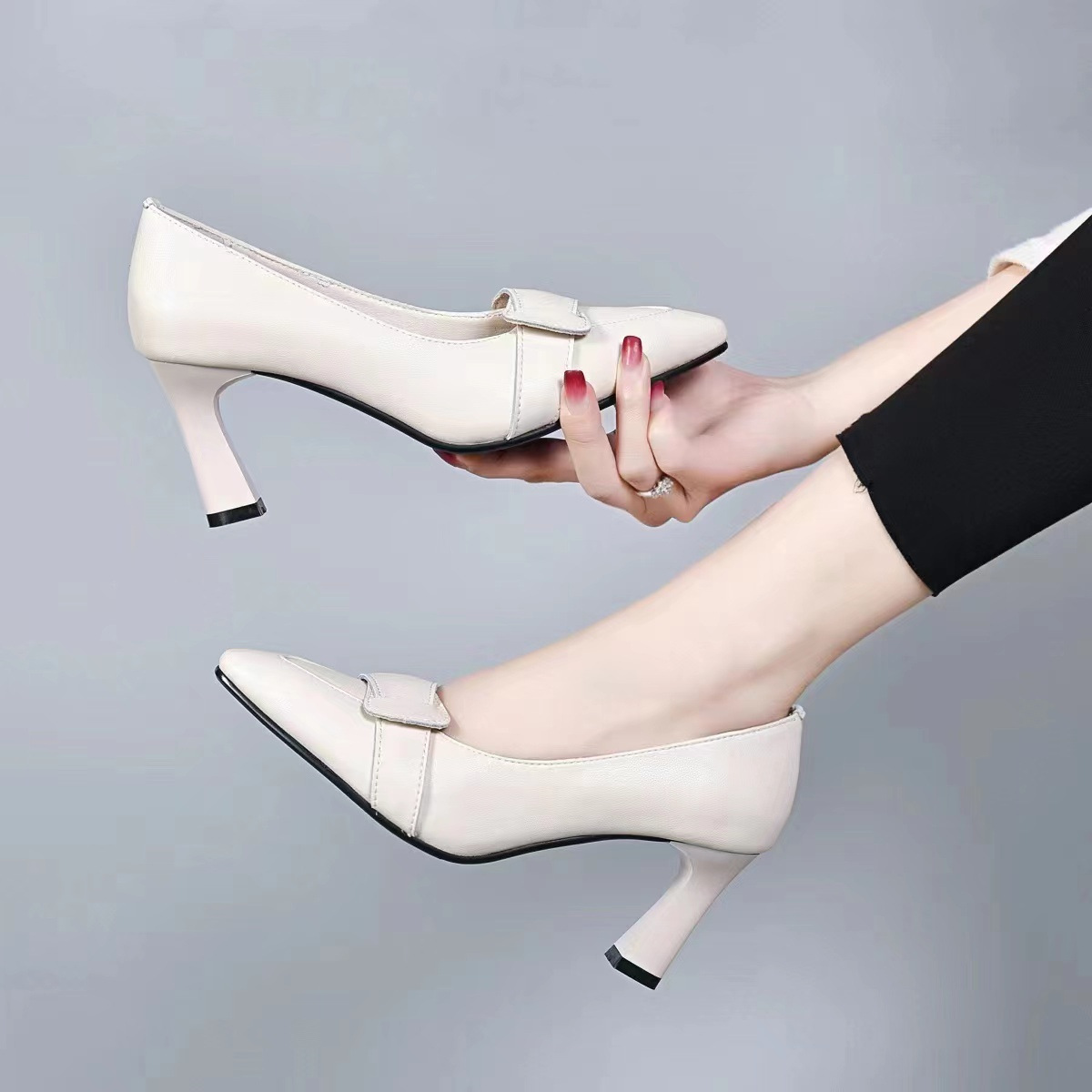 Giày cao gót nữ mũi nhọn da thật gót 7 cm đế mềm công sở — Màu đen (Chiều cao gót 7 cm)