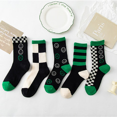 Grid pattern socks for children, suitable for autumn and winter, Ins style mid-calf socks, green long socks, college style men's sports socks, couple's fashion brand socks
