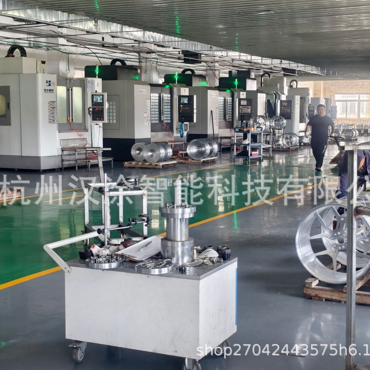 Dot-Certified Source Factory Produces 12,000 Tons of Forged Wheel Hubs for Toyota, Audi, and Romeo, with 20 Years of Export Experience