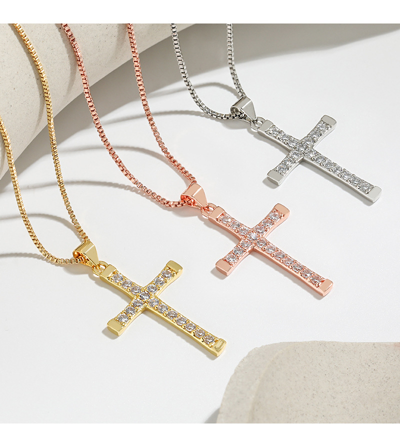 7g Weight Fashion Cross Copper Rhinestones Pendant Necklace