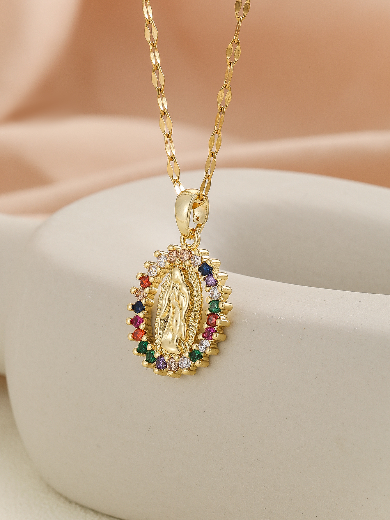 12g Weight Copper Pendant Material Zircon Inlay Material Pendant Necklace Classification Copper Chain Material 1 Piece Quantity Holiday, Daily Occasion Copper Material Human, Virgin Mary, Oval Pattern Women's Gender Inlay Design IG Style Style Copper Inlay Human Virgin Mary Oval Zircon Pendant Necklace 30