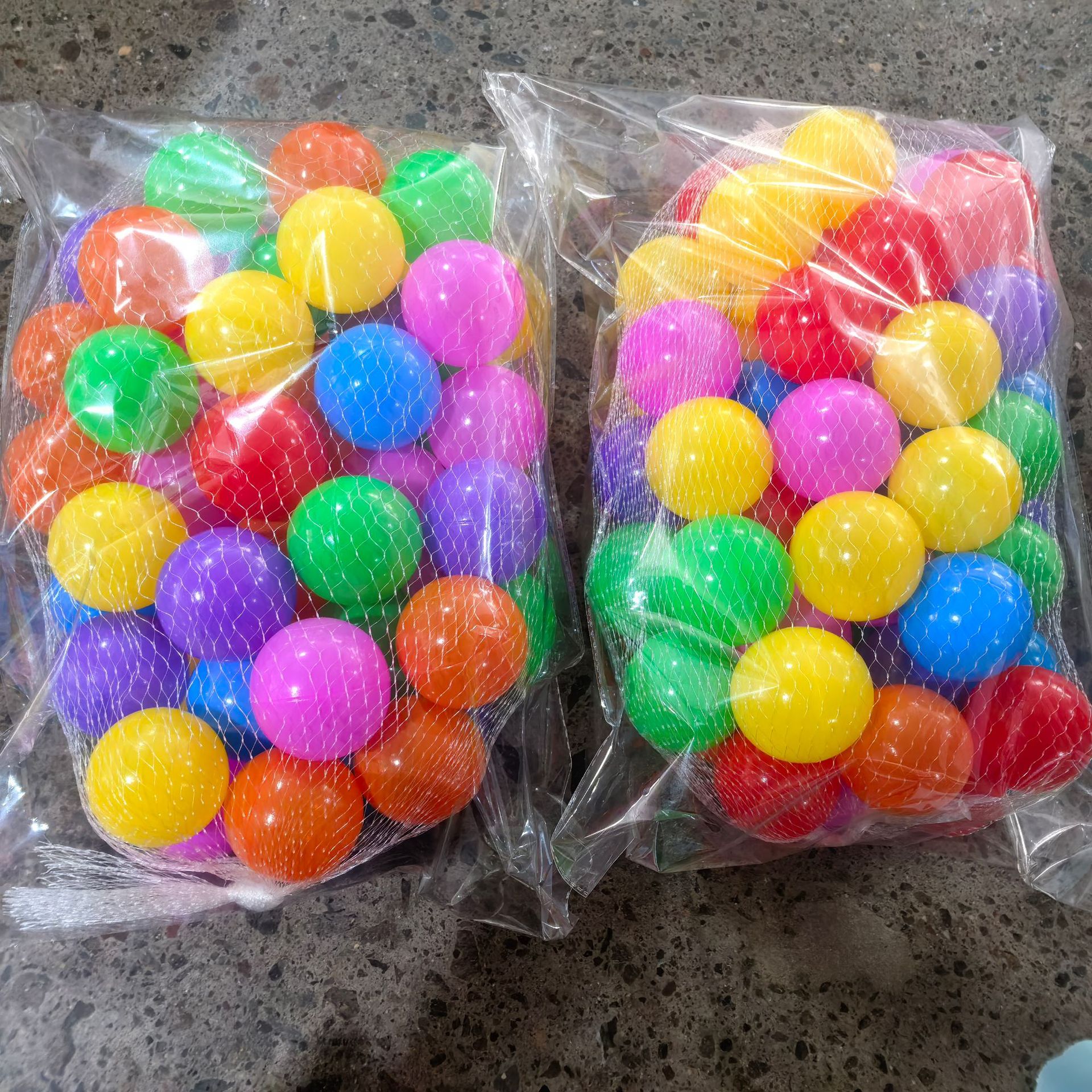 Opp Bagged Ocean Balls, Direct Sales from the Manufacturer, Wholesale Children's Colorful Balls, Indoor Plastic Toy Balls, Thickened Wave Balls