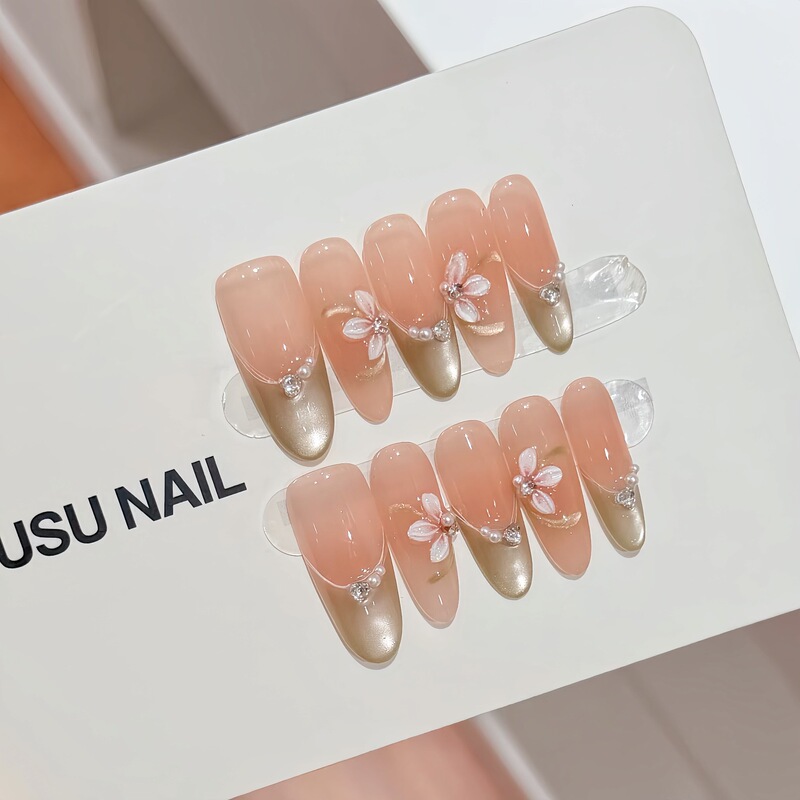 【Peach Blossom Coolness】Green Cat's Eye Flower Fashionable Light Luxury Handmade Wearable Nails Removable Nail Stickers