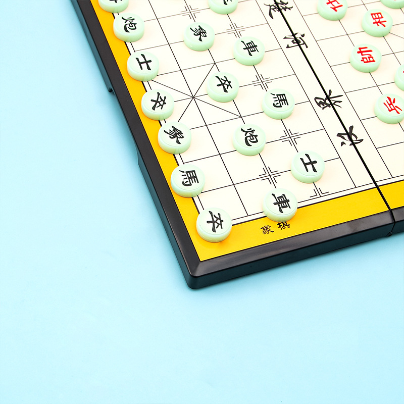 Volando magnético ajedrez grande portátil plegable tablero de ajedrez escuela primaria estudiante escritorio Juego Ajedrez niños juguetes educativos al por mayor