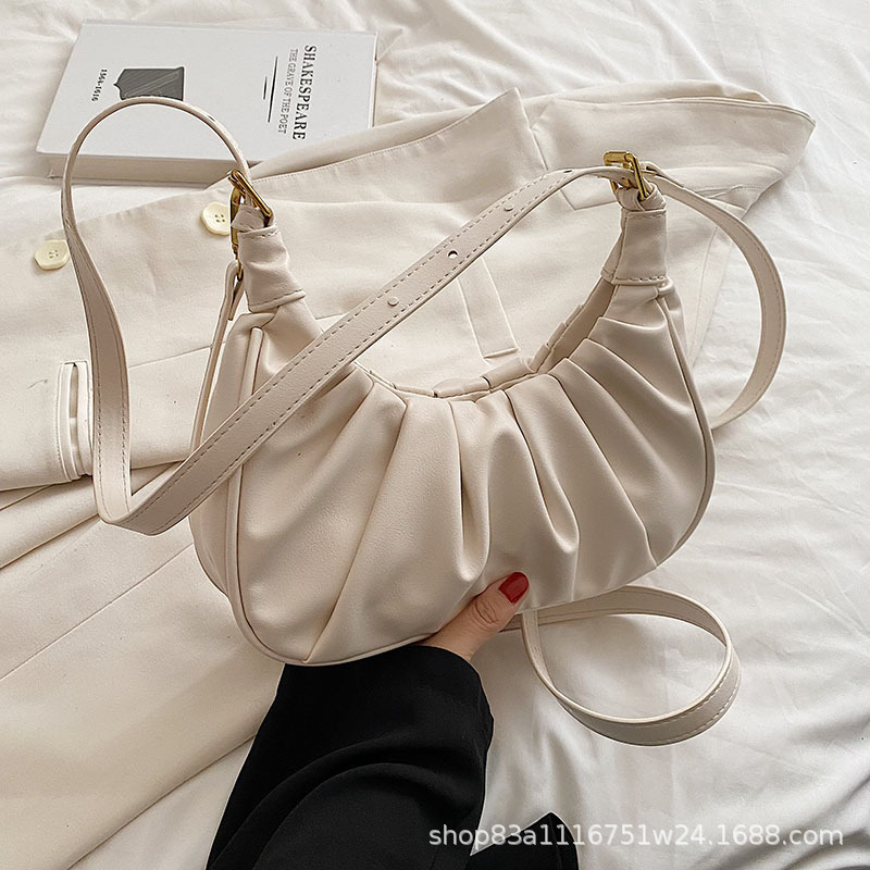 Shoulder Bag 2023 Autumn New Style Pleated Crossbody Bag Fashionable and Trendy Armpit Female Cloud Ladies Bag Backlogs Bag Shoulder Bag 2023 Autumn New Style Pleated Crossbody Bag Fashionable and Trendy Armpit Female Cloud Ladies Bag Backlogs Bag