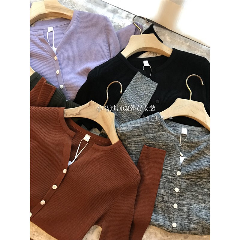 This Is a Must-Have for You! It Feels Super Comfortable~ Lightweight Wool Solid Color Slim-Fit Slimming Knit Sweater for Women
