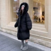 Pure black (green needle black real raccoon dog fur collar)