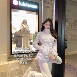 其他短外套;女式T恤;羽绒服