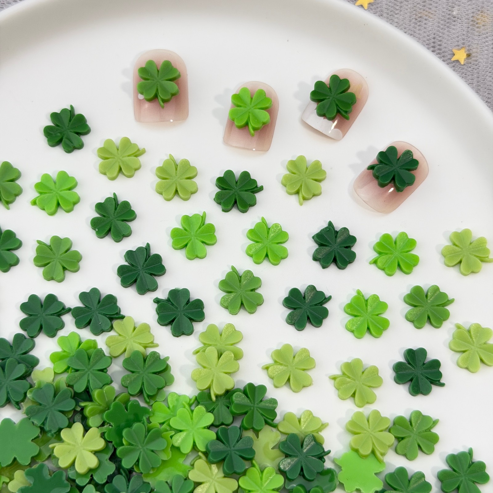 Simulated Four-Leaf Clover Nail Art Accessories, Green Series Three-Dimensional Four-Leaf Clover Resin Patches, DIY Earrings, Wearable Nail Decorations