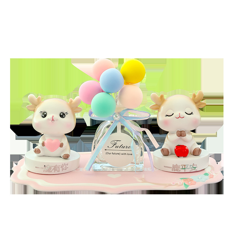New Yilu Ping An Car Ornaments Deer Ornaments Car Small Ornaments Center Console Decorations Car Decoration Supplies