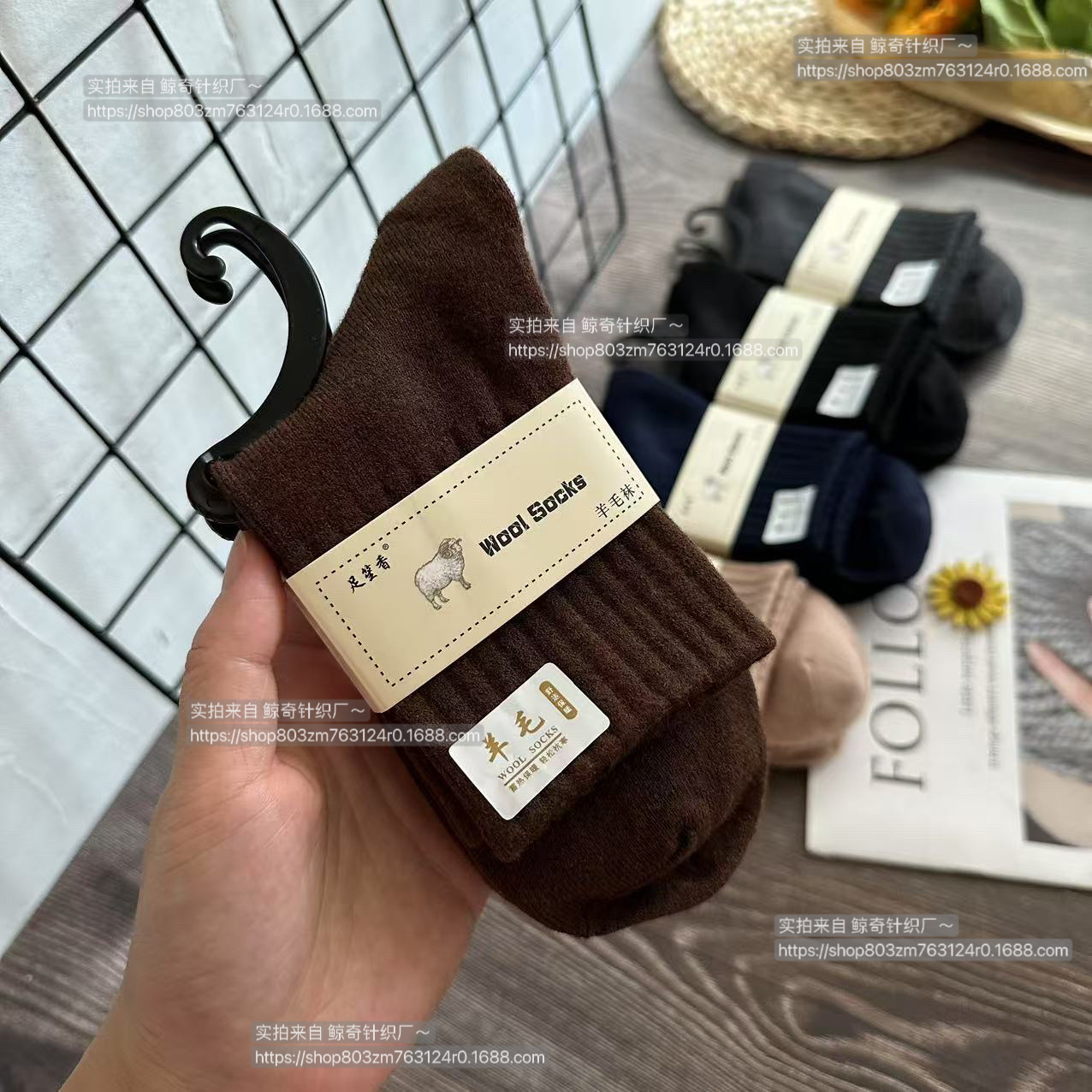 ¡Gran cantidad y excelente precio! Calcetines de lana de otoño e invierno Calcetines de tubo grueso de color sólido para hombres y mujeres Calcetines de cachemira cálidos de invierno que absorben el sudor y desodorante