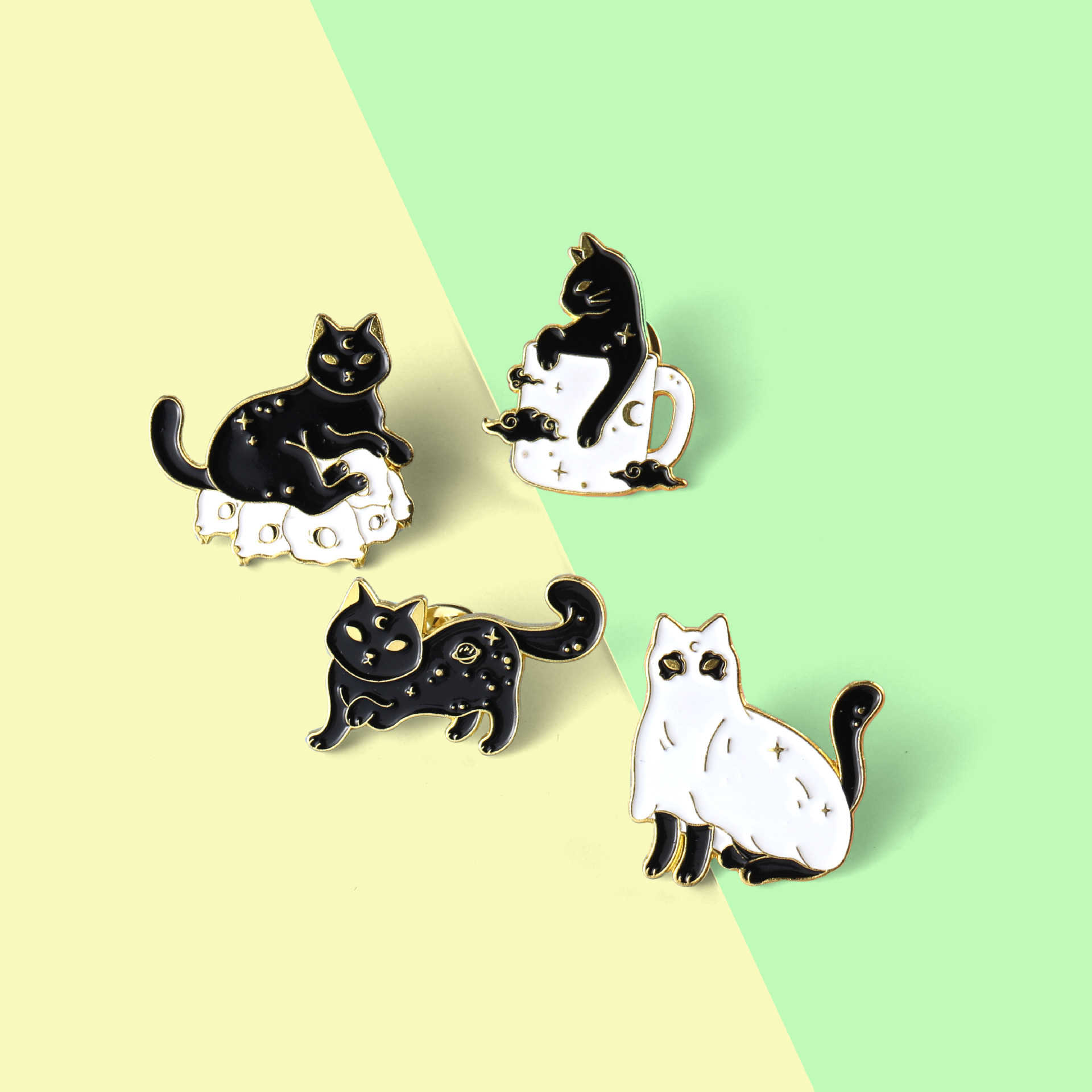 Fashion Cat Alloy Inlaid Gold Unisex Brooches display picture 5