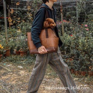 in stock cross-border new PU brown pet bag go out to carry shoulder bag dog bag cat bag handbag