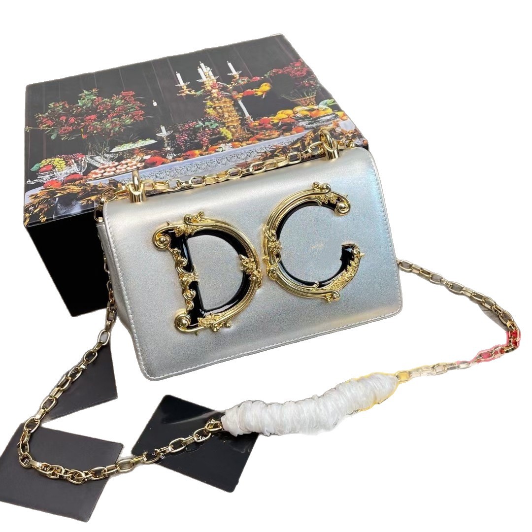 D-Brand 2025 New Cross-Border Luxury Texture Banquet Small Square Bag For Women Fashion Versatile Chain Shoulder Crossbody Bag - Thumbnail 5