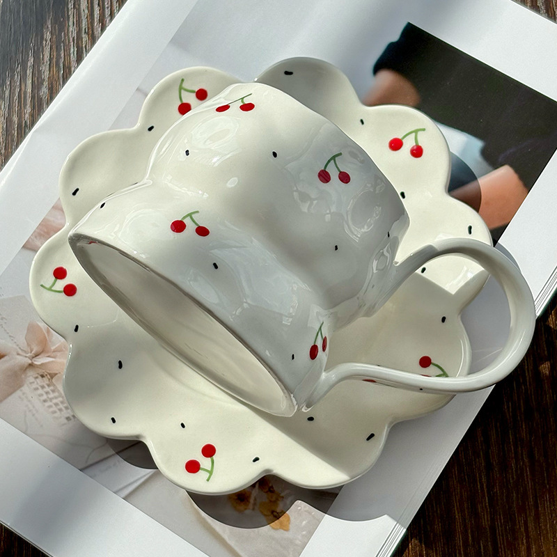 フレンチレトロチェリー花柄手作りセラミックコーヒーカップとソーサーリボンハンドルカップ朝食カップ高価値妖精カップ|undefined
