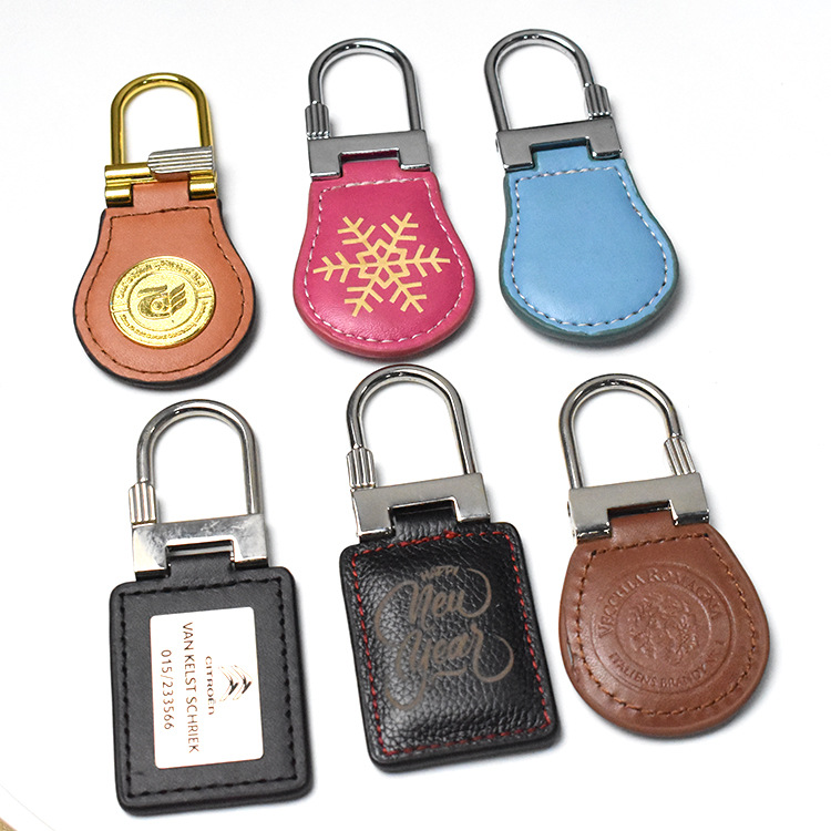 Molde abierto personalizado llavero de cuero colgante de llave de automóvil multicolor opcional logotipo impreso colgante de niña pequeña