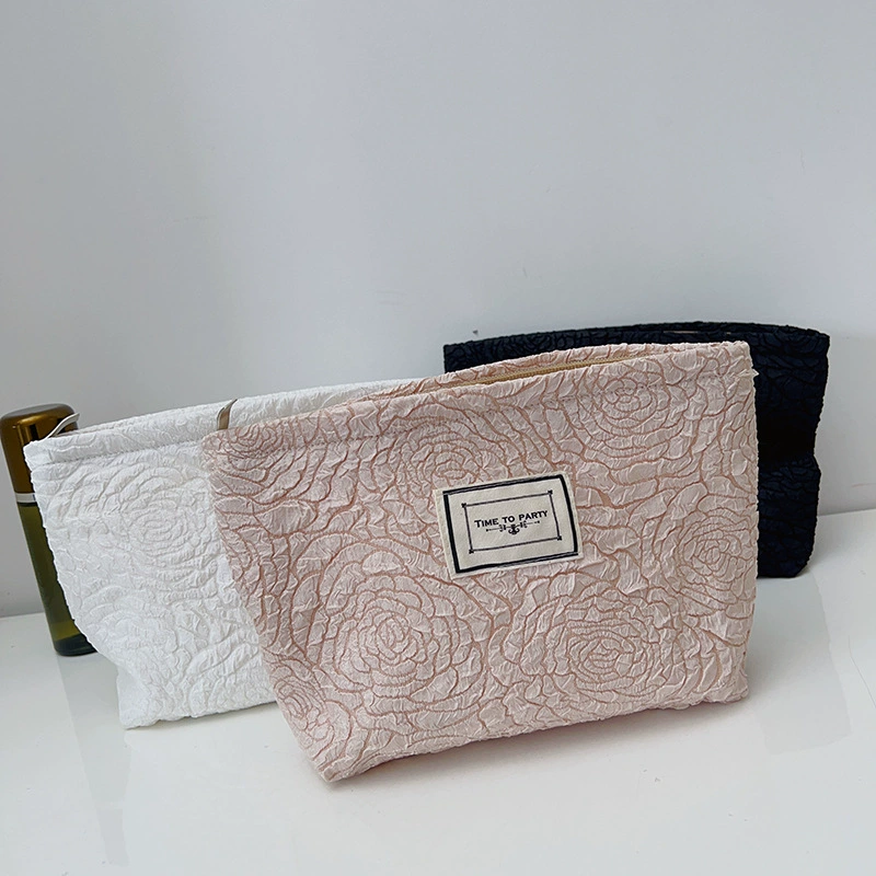 Retro cosmetic bag, handheld small clutch bag for traveling, universal organizer bag
